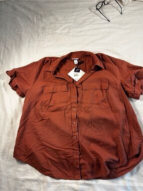 Linen Blend Short Sleeve Button-Up Shirt